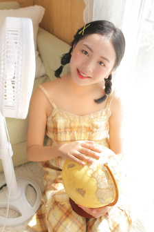 女大学生管家电影