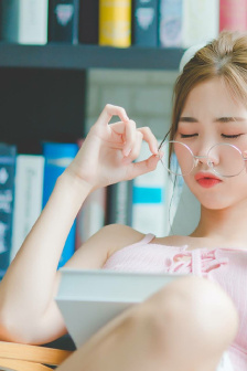 李老汉挺进小雪的嫩苞在线观看