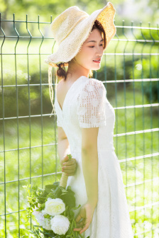 小魔女蒙娜